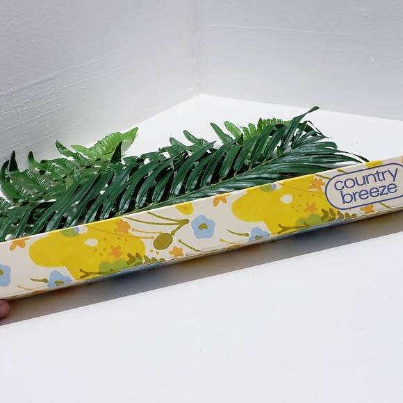 Vintage Avon Country breeze drawer lining paper• - Picture 2 of 9